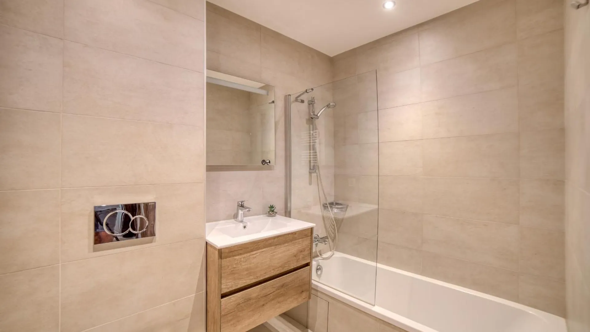 Smartstay Jardin Alpin - Morzine 0*,  France